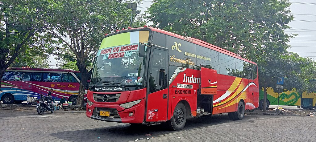 Servis AC Bus Pal Meriam